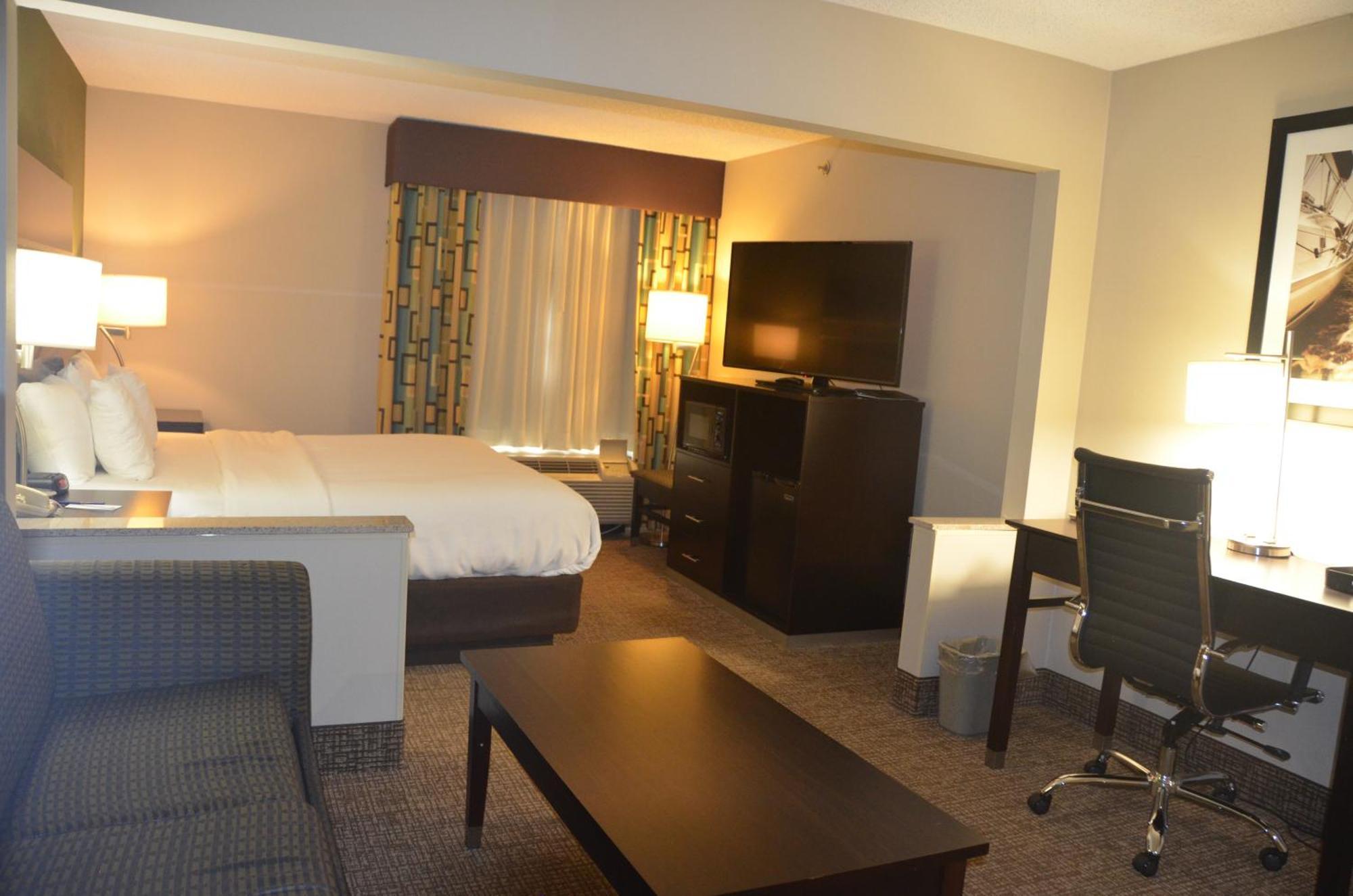 Comfort Inn & Suites Maumee - Toledo I80-90 Экстерьер фото